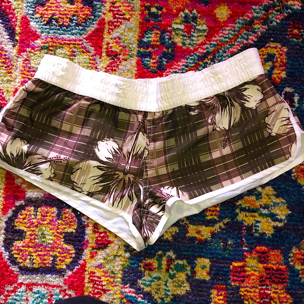 Workout, tropical printed shorts